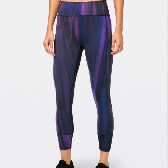 Lululemon In Movement Tight 25” RARE - Picture 2 of 9